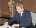 Governador Anastasia assina contrato de R$ 52,8 milhões para metrô